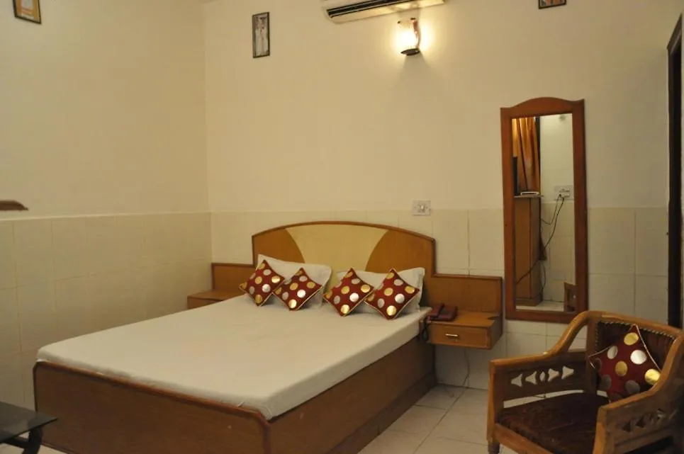 Hotel Surya Palace Chandīgarh