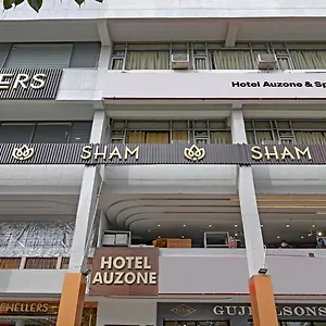 Itsy Auzone & Hotel